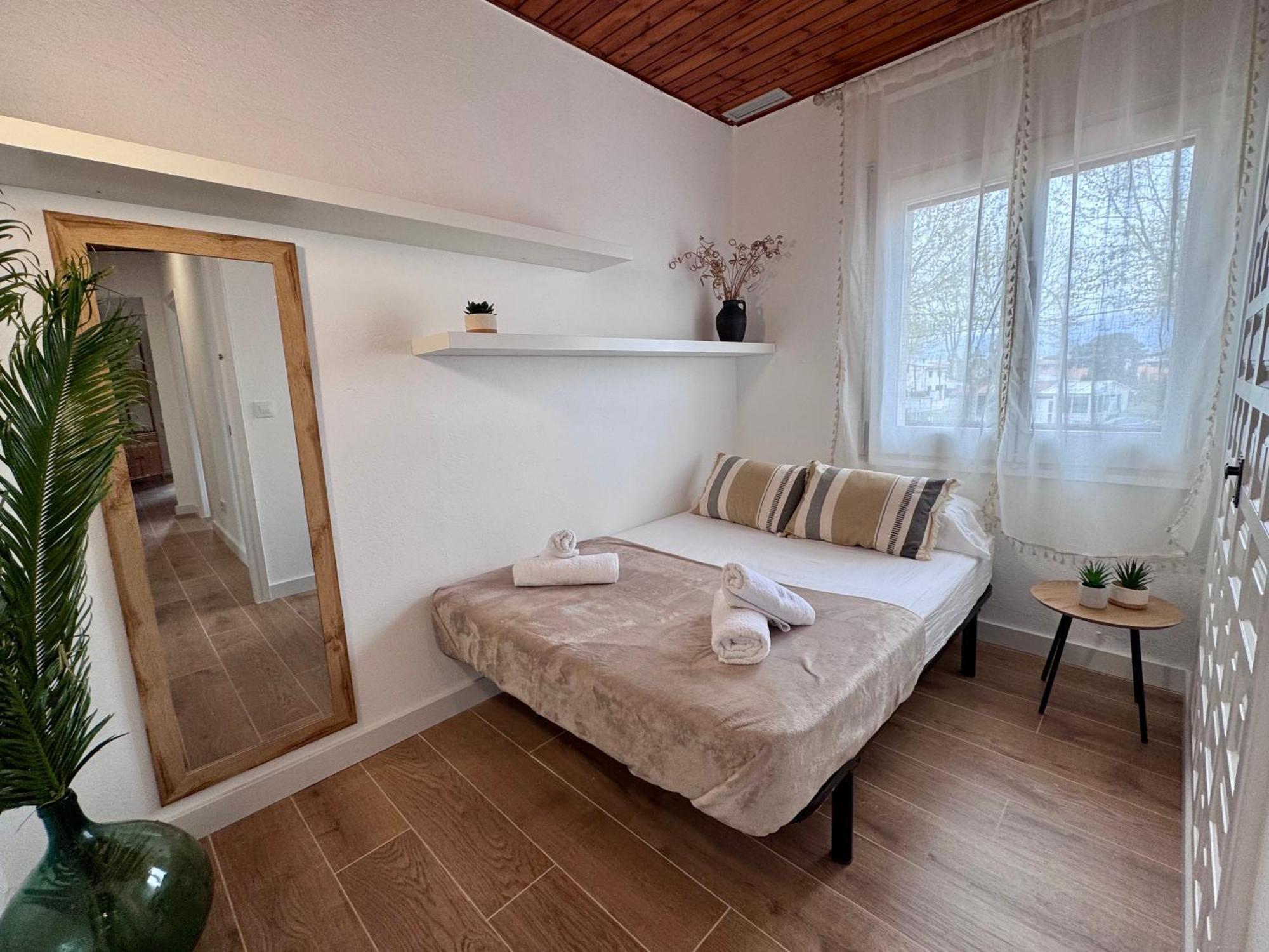 אמפוריבראבה Gorgot P1 I Apartamento Con Terraza Y Piscina Comunitaria Cerca De La Playa מראה חיצוני תמונה