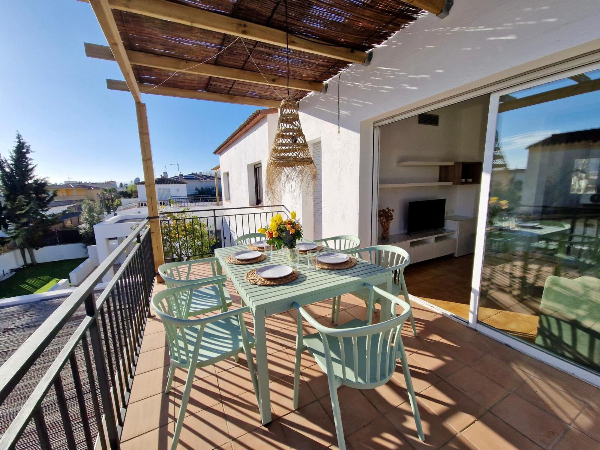 אמפוריבראבה Gorgot P1 I Apartamento Con Terraza Y Piscina Comunitaria Cerca De La Playa מראה חיצוני תמונה