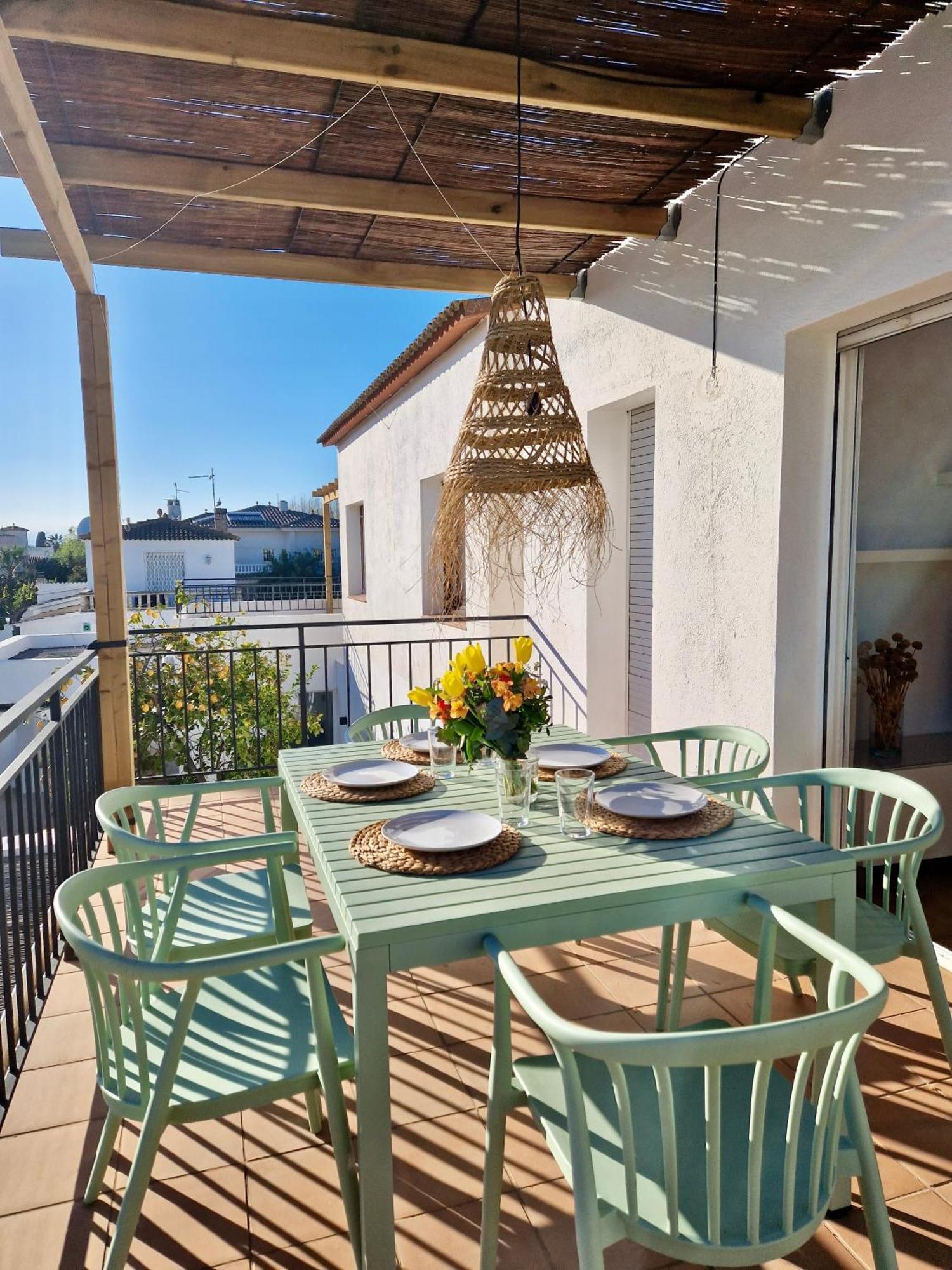 אמפוריבראבה Gorgot P1 I Apartamento Con Terraza Y Piscina Comunitaria Cerca De La Playa מראה חיצוני תמונה