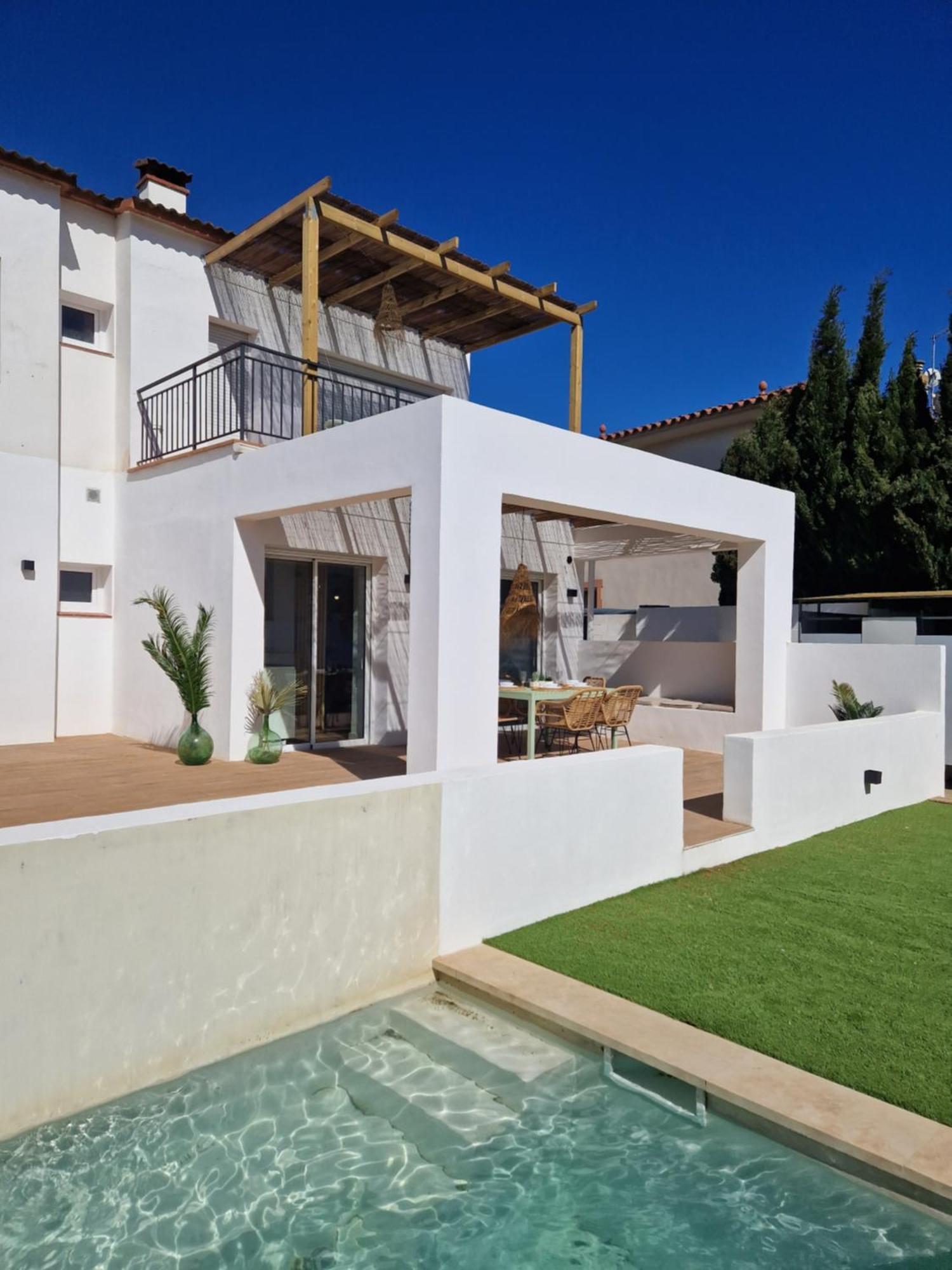 אמפוריבראבה Gorgot P1 I Apartamento Con Terraza Y Piscina Comunitaria Cerca De La Playa מראה חיצוני תמונה